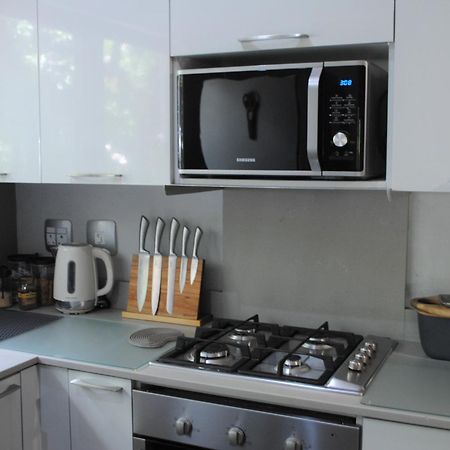 Birds Babble Self Catering Hotel Mbombela ภายนอก รูปภาพ