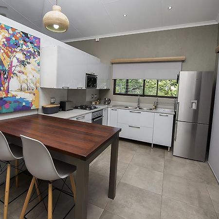 Birds Babble Self Catering Hotel Mbombela ภายนอก รูปภาพ