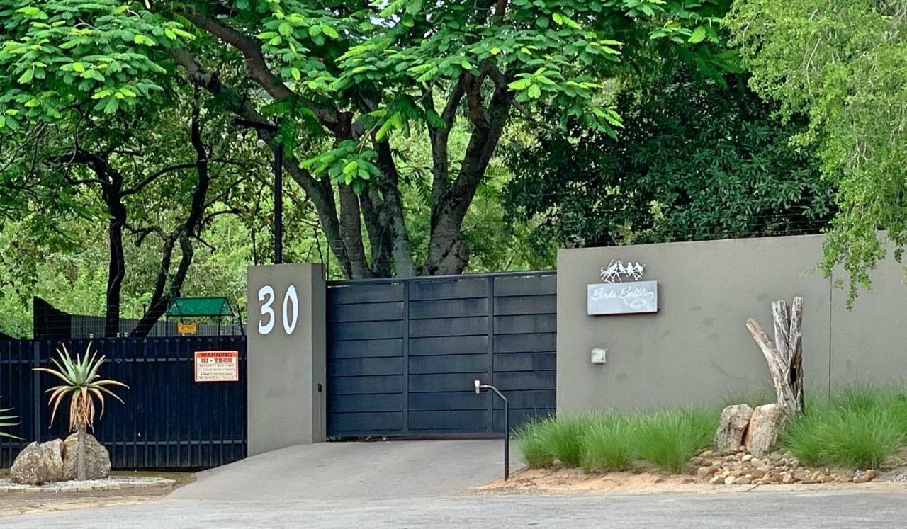 Birds Babble Self Catering Hotel Mbombela ภายนอก รูปภาพ
