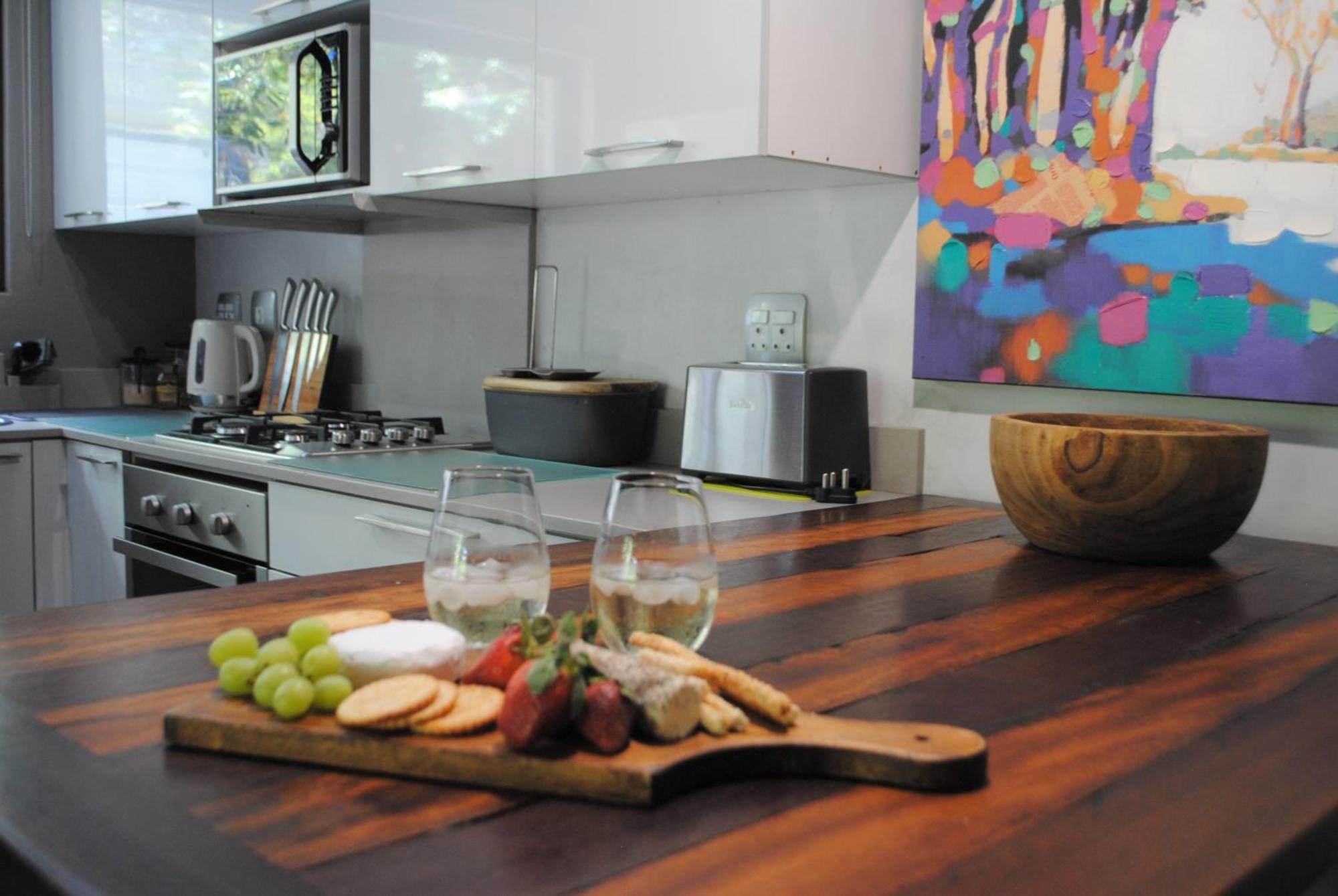 Birds Babble Self Catering Hotel Mbombela ภายนอก รูปภาพ