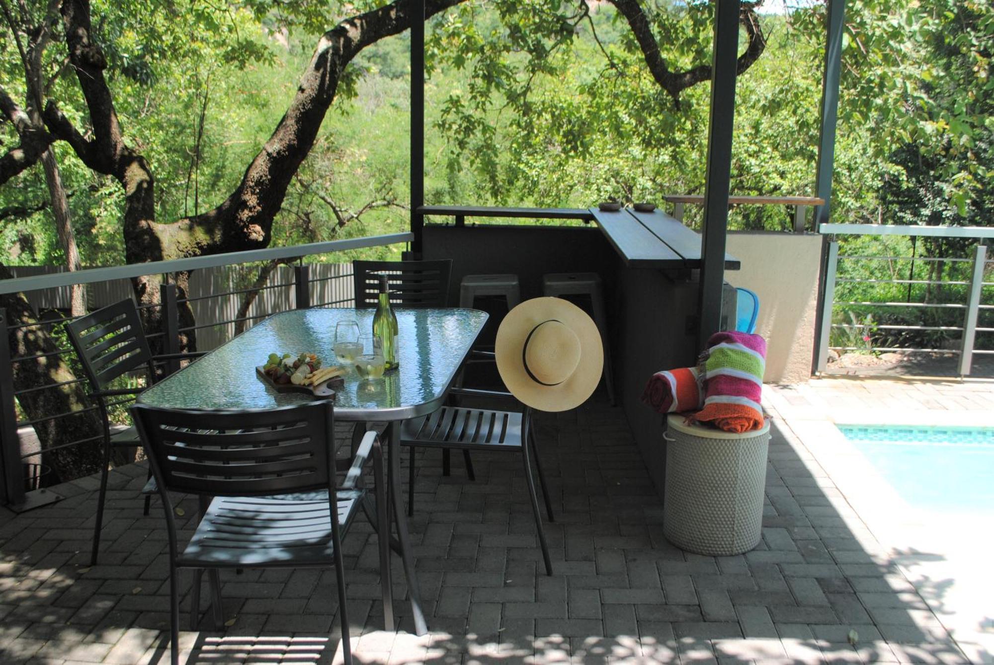 Birds Babble Self Catering Hotel Mbombela ภายนอก รูปภาพ