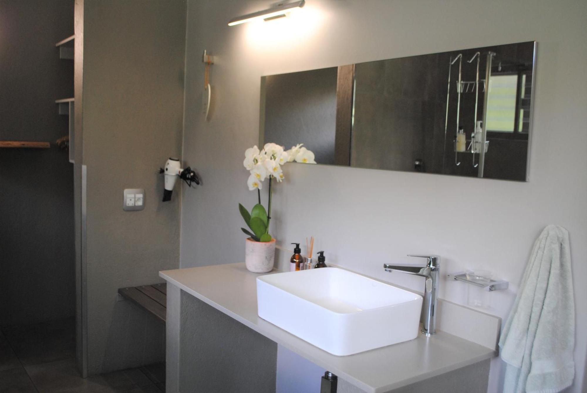Birds Babble Self Catering Hotel Mbombela ภายนอก รูปภาพ