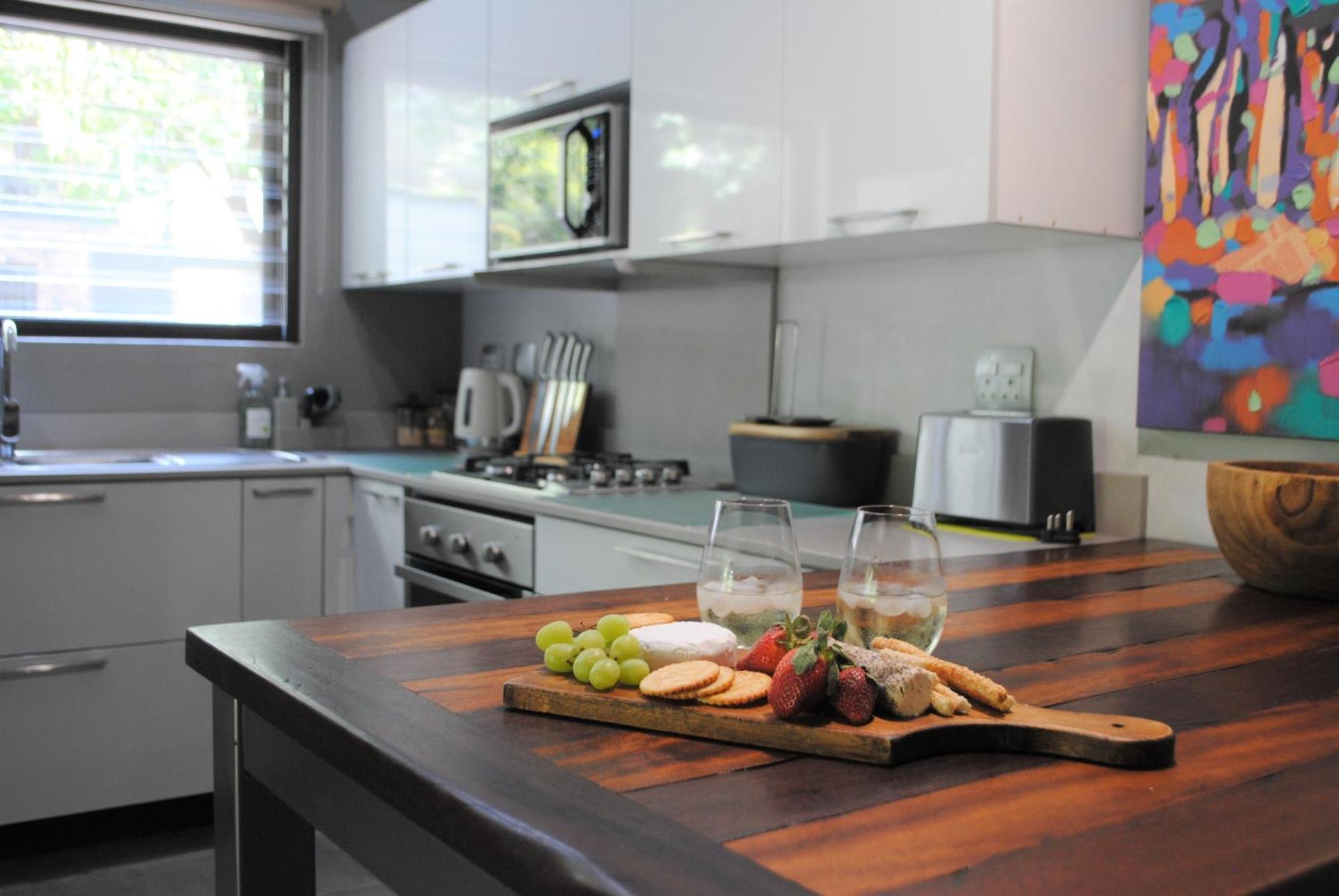 Birds Babble Self Catering Hotel Mbombela ภายนอก รูปภาพ