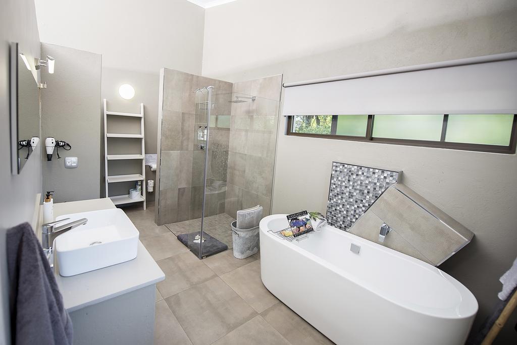 Birds Babble Self Catering Hotel Mbombela ภายนอก รูปภาพ